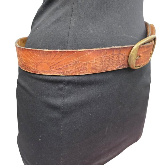 Vintage Leather Statement Belt Embossed Sunrise & Landscape Scenery Size Small - Picture 1 of 13